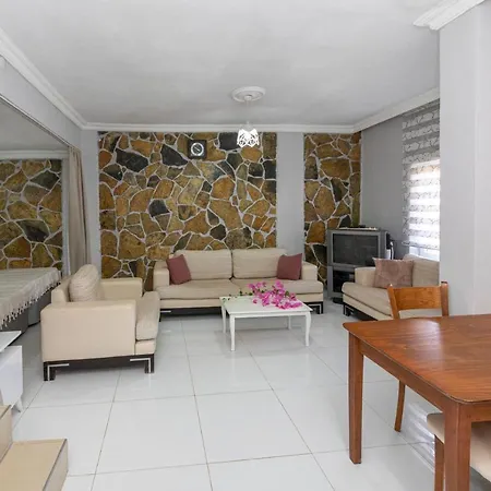 Lovely House With Captivating View In Gumusluk, Bodrum *